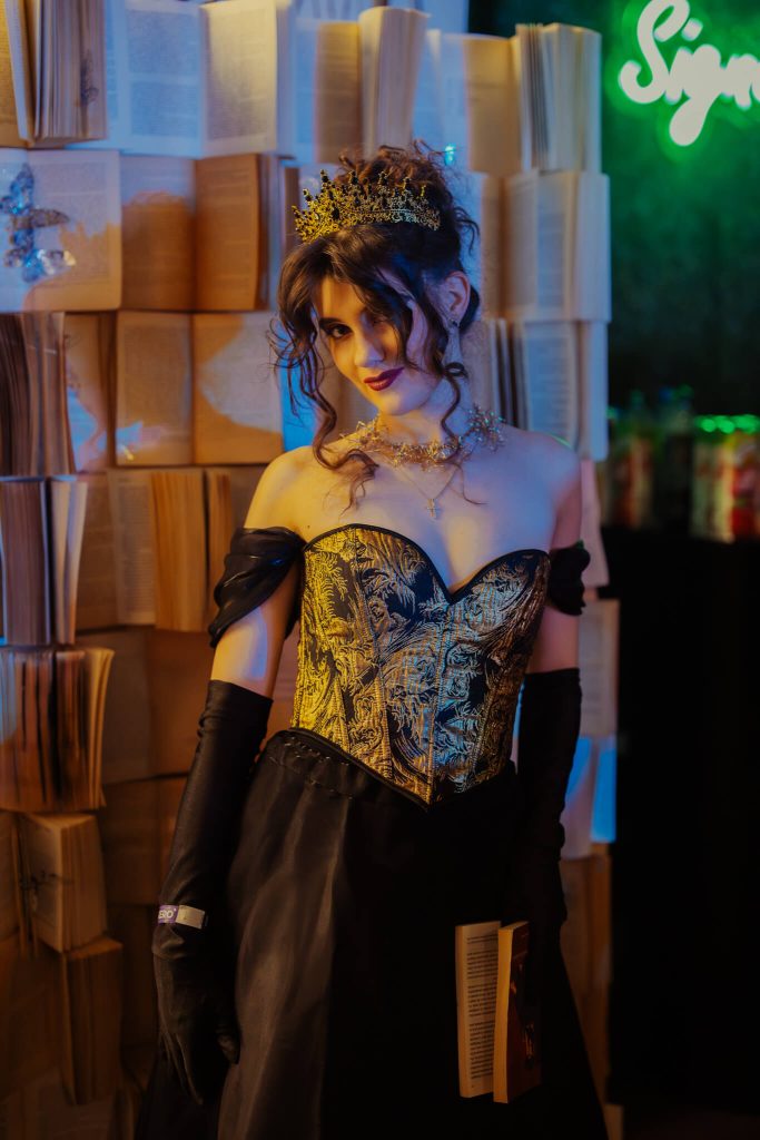 fantasy-ball-attendee6